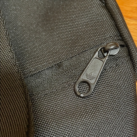 Adidas Originals Black Belt Waist Pack Bag with White Logo Fanny Pack - Picture 6 of 9